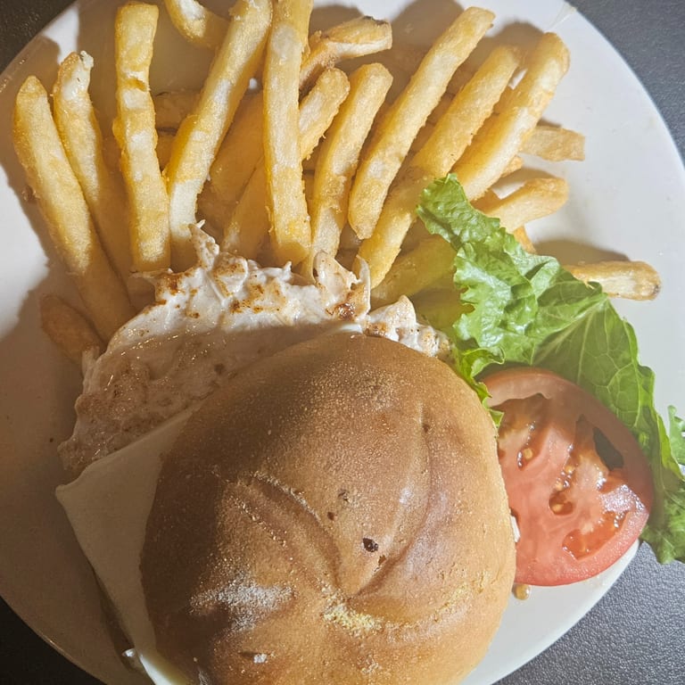 Grilled Chicken Sandwich: A Diner Classic