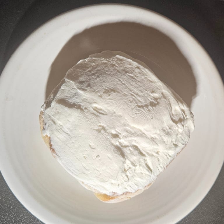 Delicious Cinnamon Roll: A Sweet Breakfast Treat